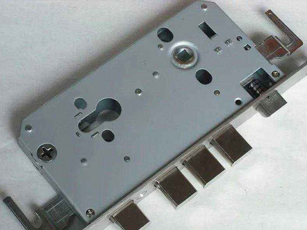 成华24小时上门开锁公司