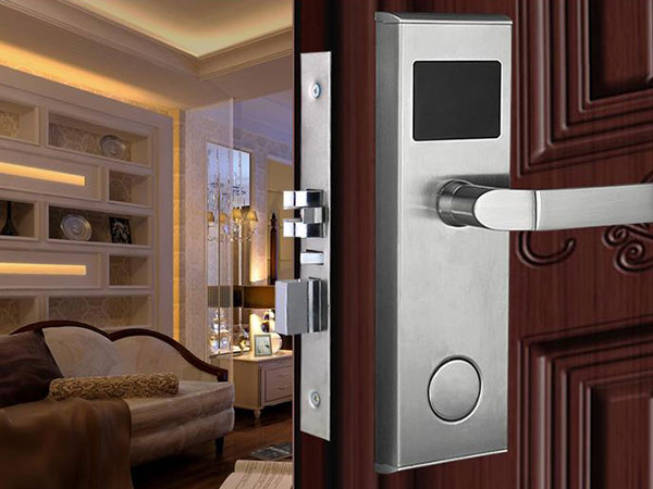 成华24小时上门开锁公司