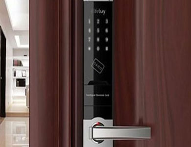 成华24小时上门开锁公司