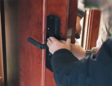 成华24小时上门开锁公司